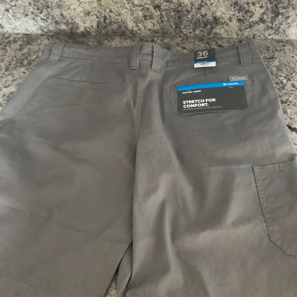 Men’s Columbia grey shortsNWT last price drop! - Picture 3 of 5